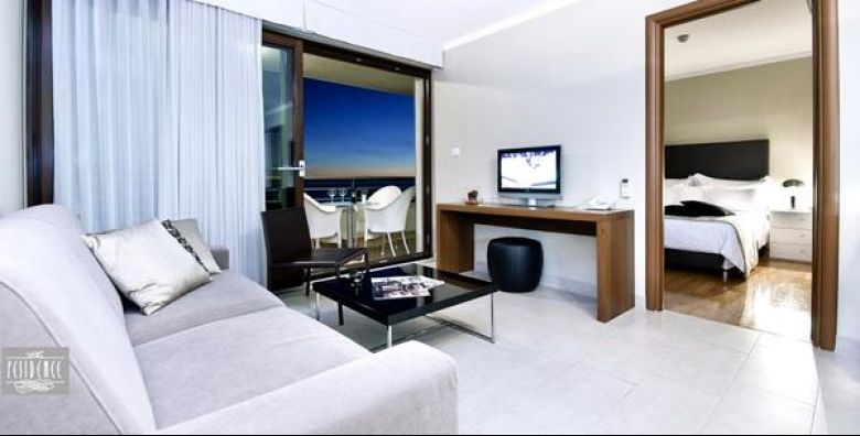 Hotel The Residence****