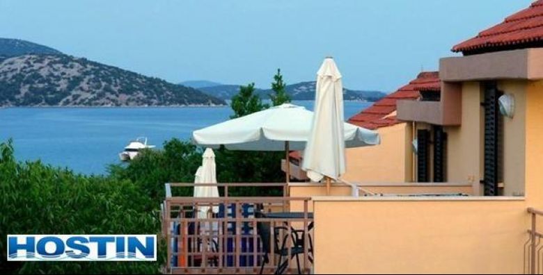 Apartmansko naselje - Tisno